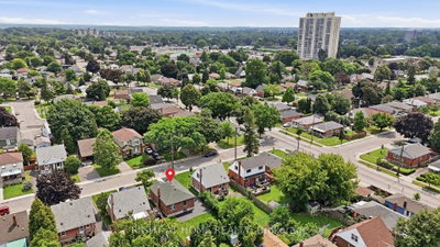 156 E 36th Street • Hamilton, ON photo 3