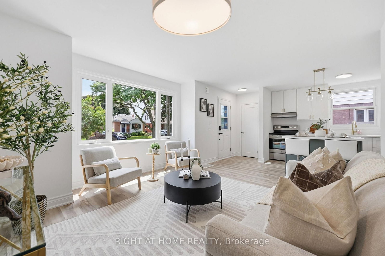 156 E 36th Street • Hamilton, ON photo 7