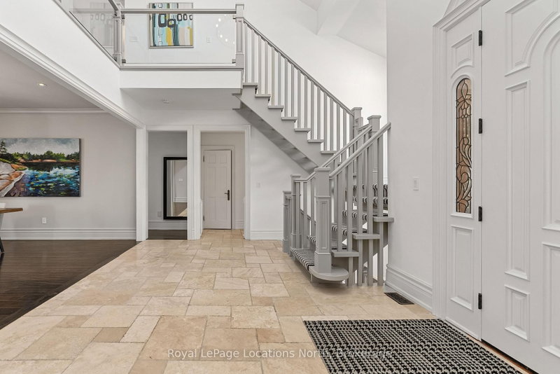 109 Hemlock Court W