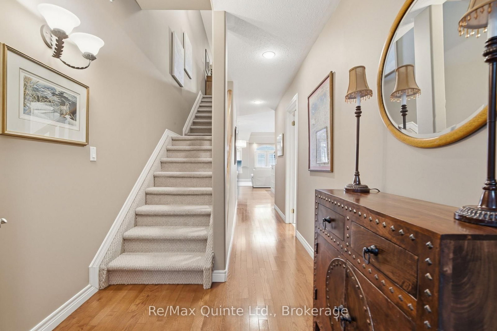 86 Pinnacle Street S • Belleville, ON photo 16
