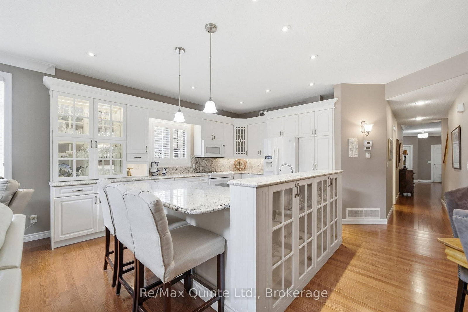 86 Pinnacle Street S • Belleville, ON photo 27