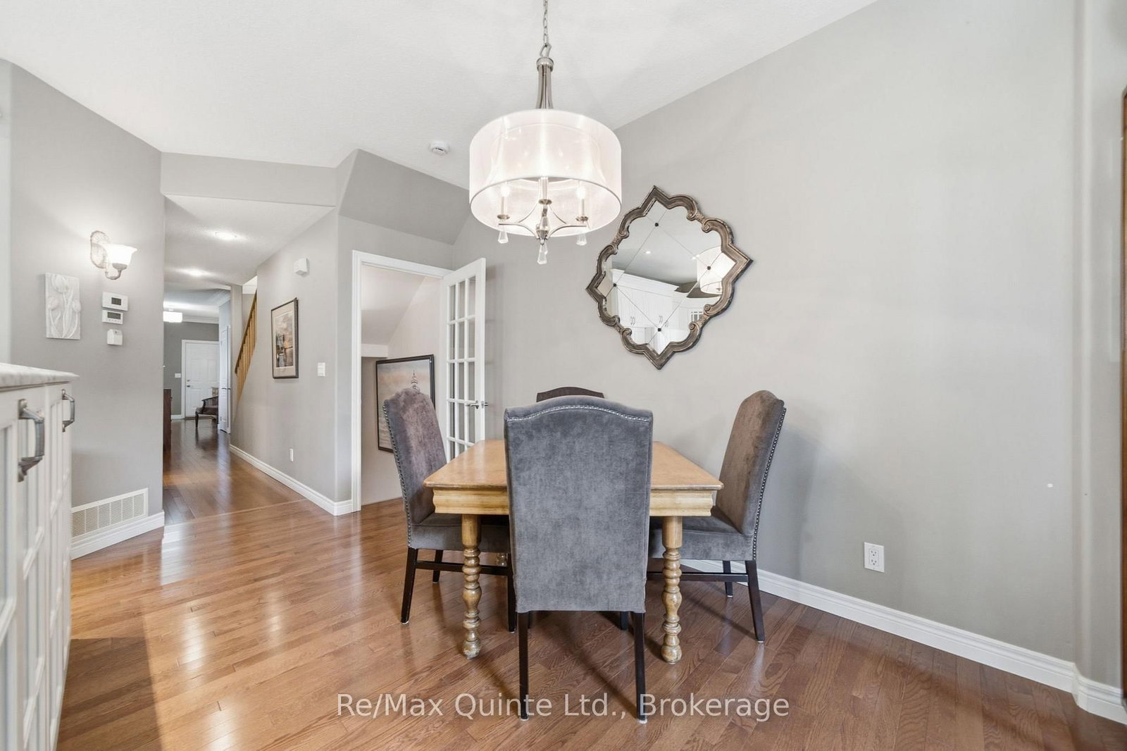 86 Pinnacle Street S • Belleville, ON photo 28