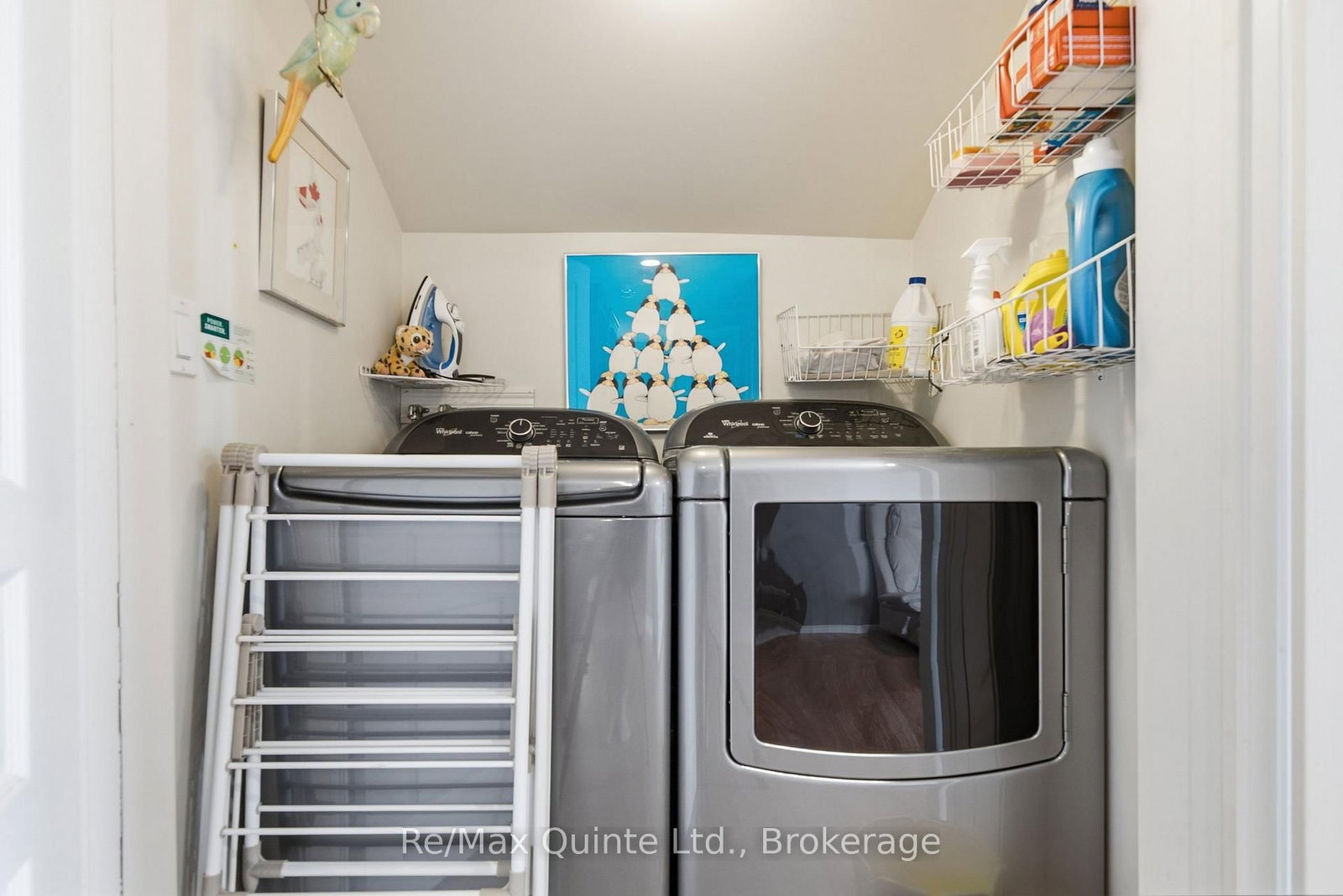 86 Pinnacle Street S • Belleville, ON photo 33