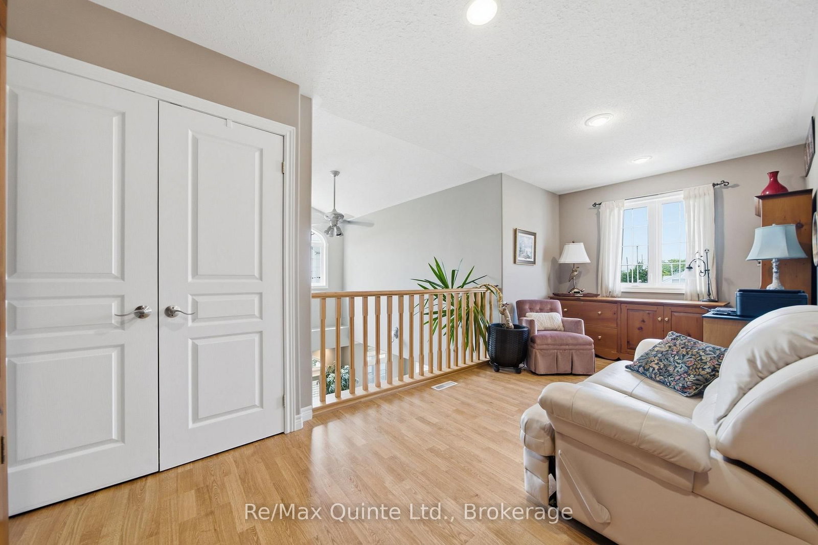 86 Pinnacle Street S • Belleville, ON photo 34