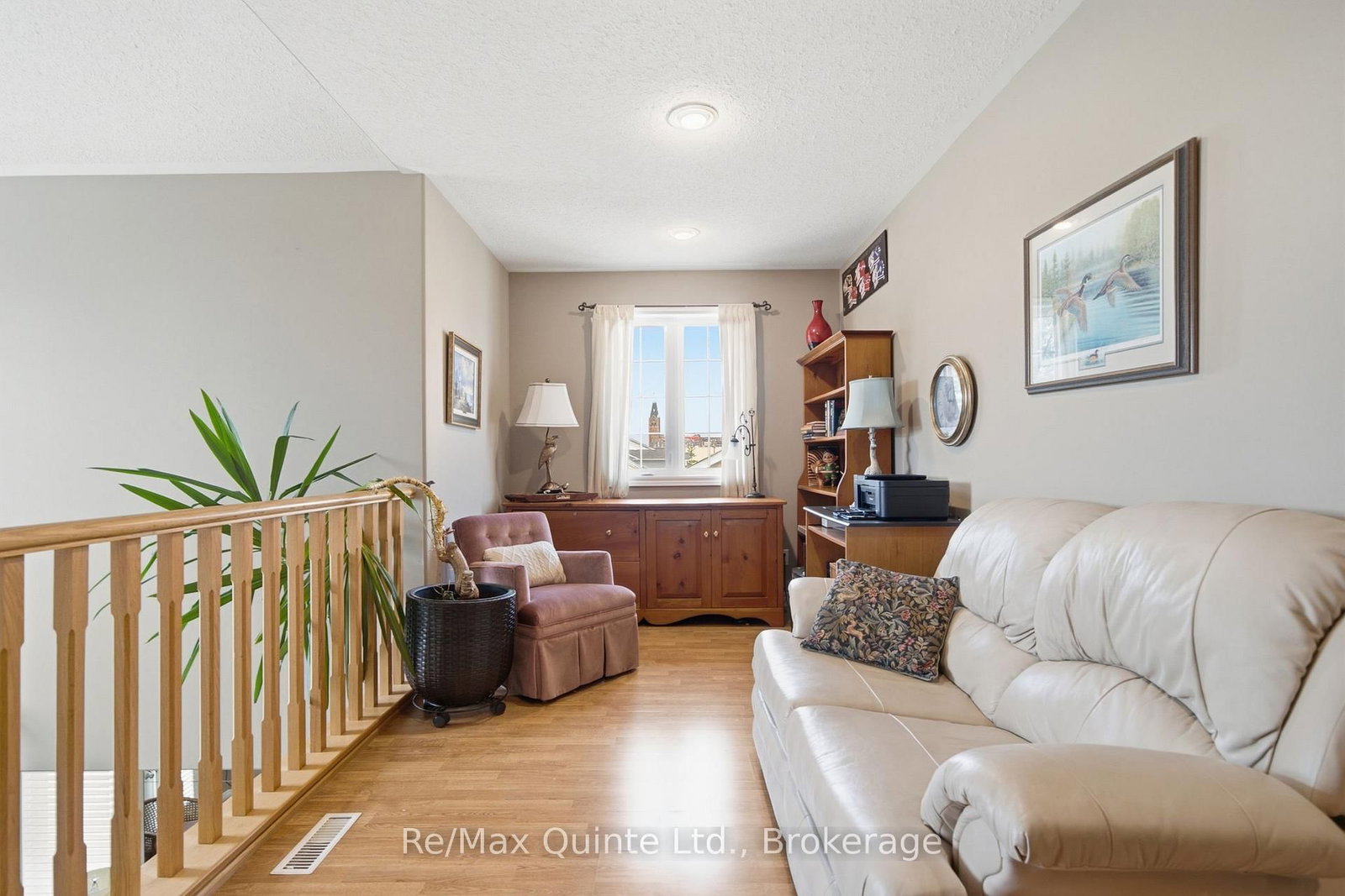 86 Pinnacle Street S • Belleville, ON photo 35