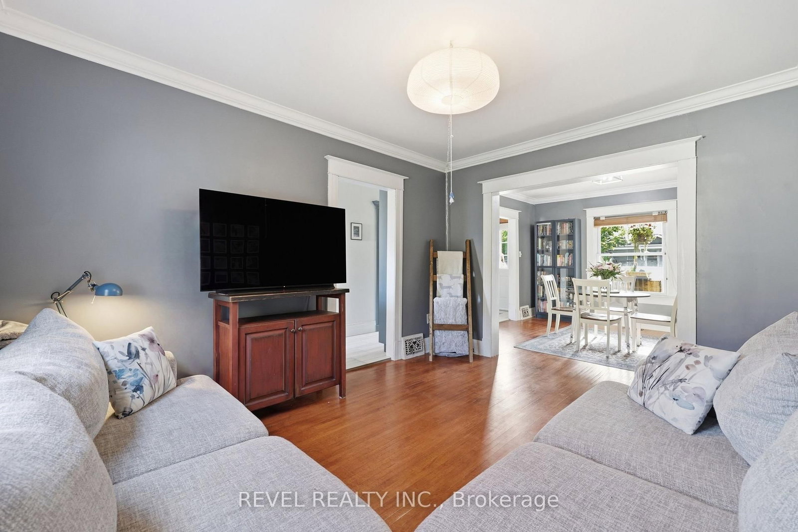 52 Berryman Avenue • St. Catharines, ON photo 11