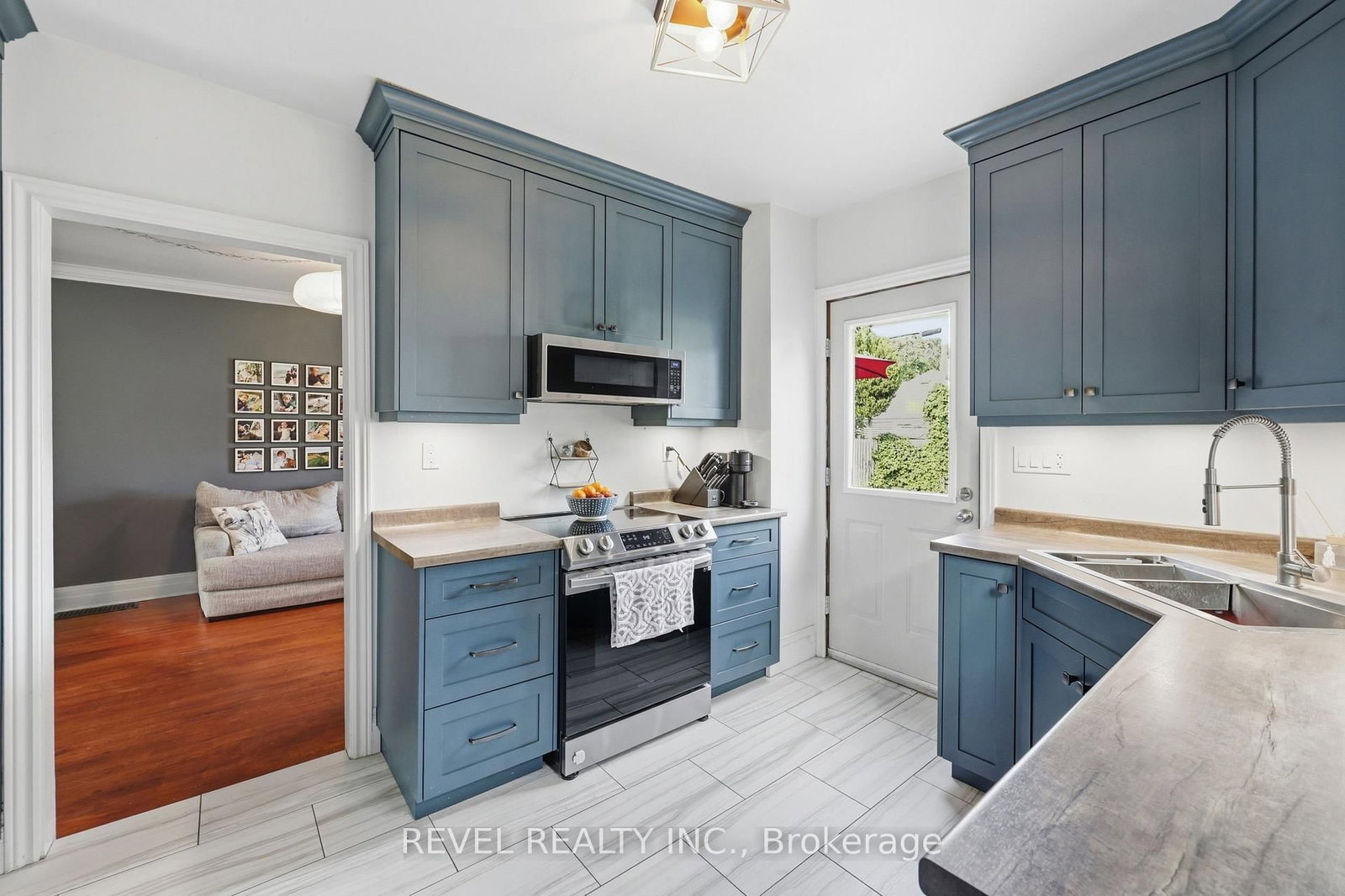 52 Berryman Avenue • St. Catharines, ON photo 14