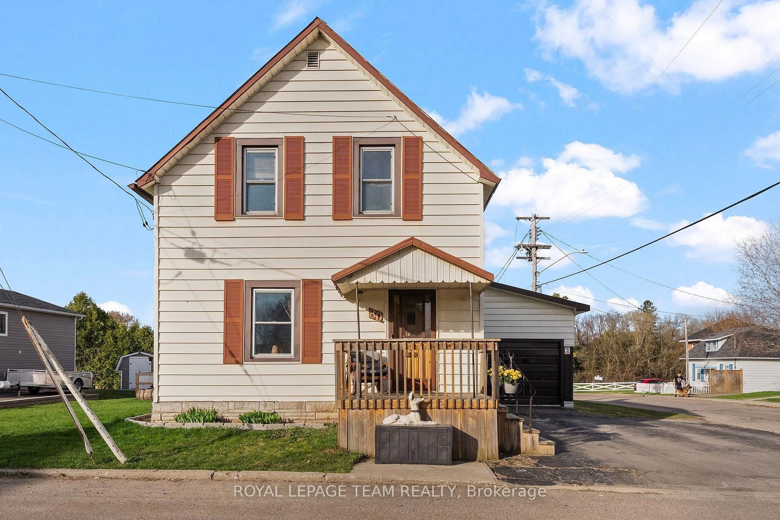 80 Bank Street S • Renfrew, ON photo 2