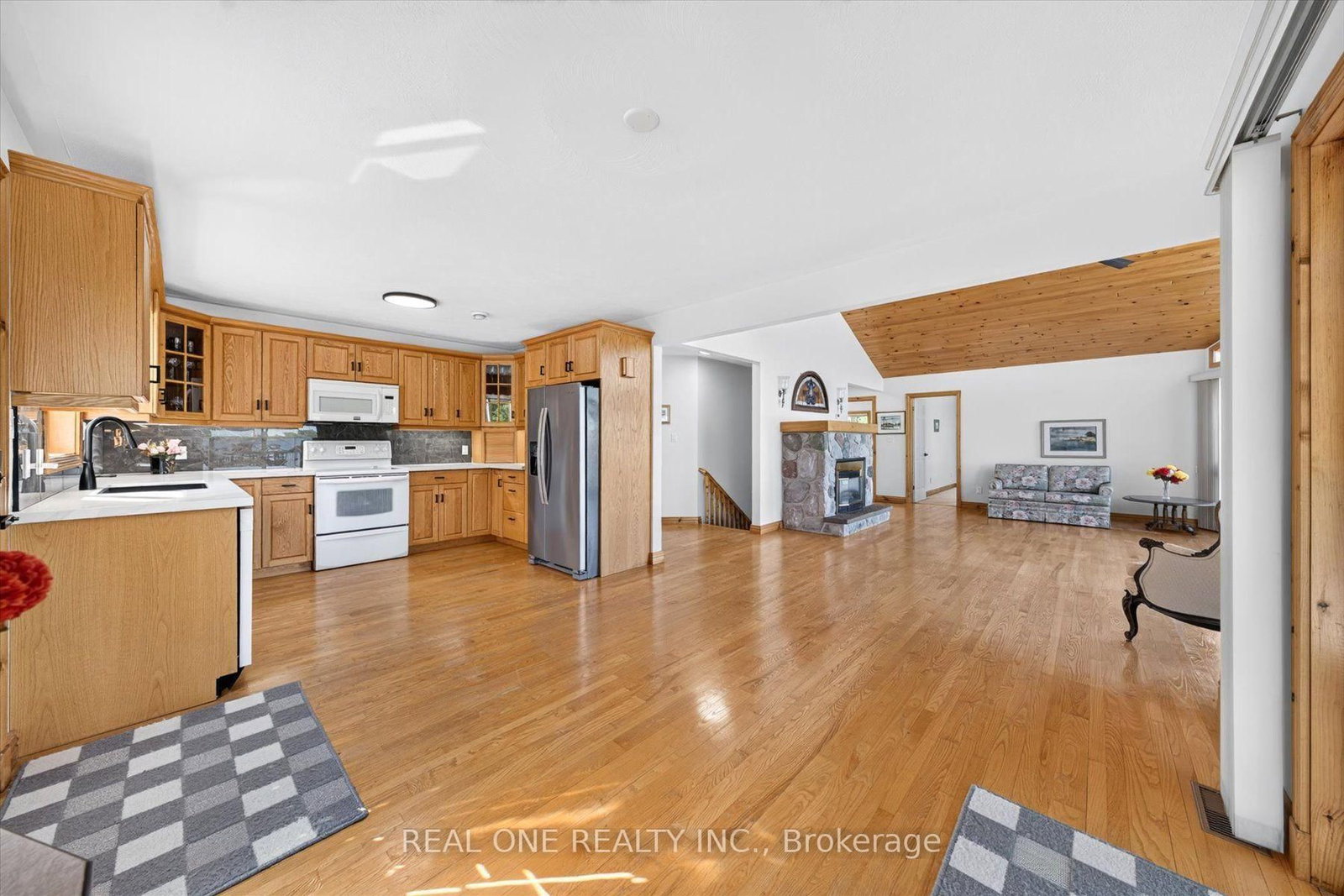 501219 Grey Road 1 Road • Georgian Bluffs, ON photo 21