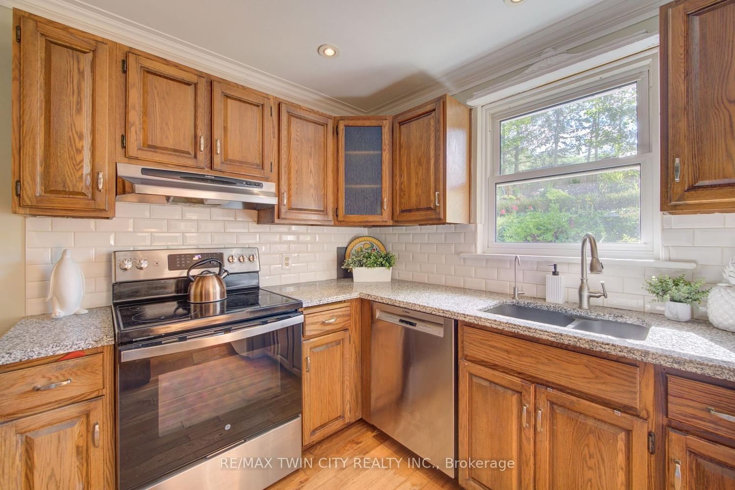 24 Forest Road • Cambridge, ON photo 14