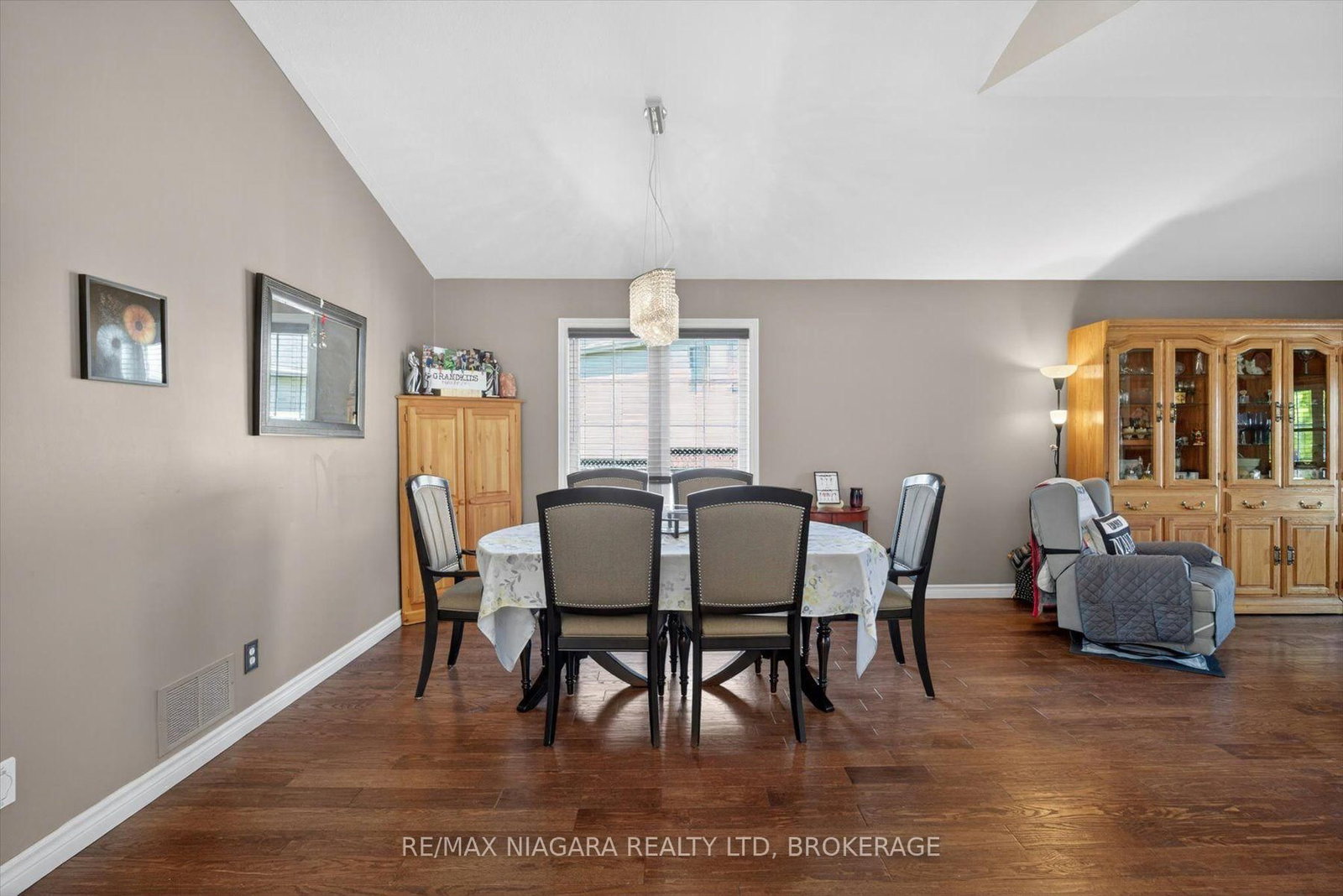 4457 Kathleen Crescent • Niagara Falls, ON photo 8