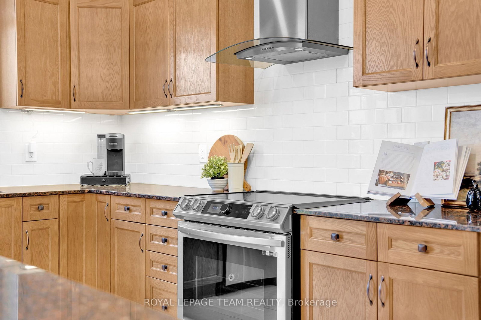 607 Parade Drive • Stittsville, ON photo 12