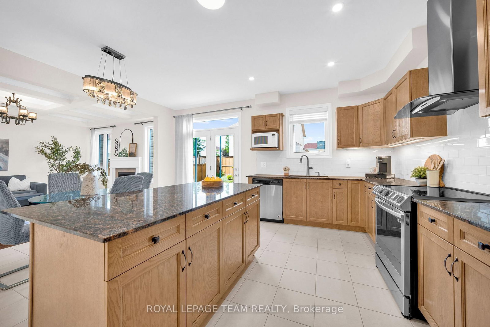 607 Parade Drive • Stittsville, ON photo 13