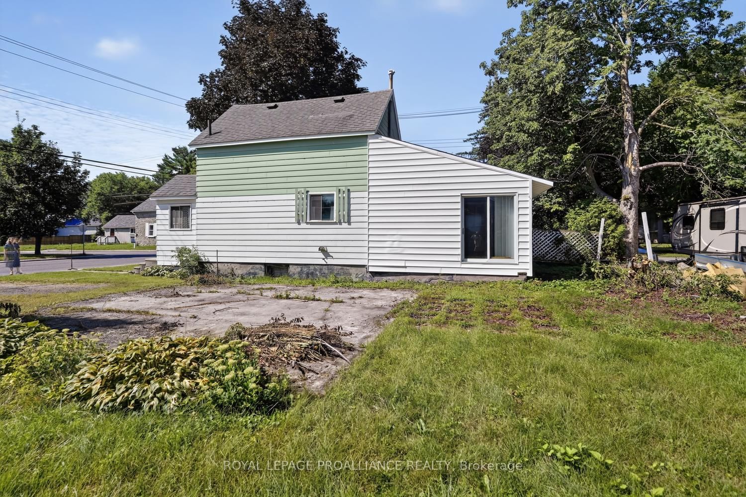 300 Park Street E • Prescott, ON photo 18