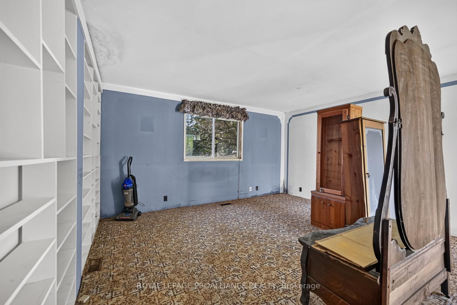 300 Park Street E • Prescott, ON photo 9