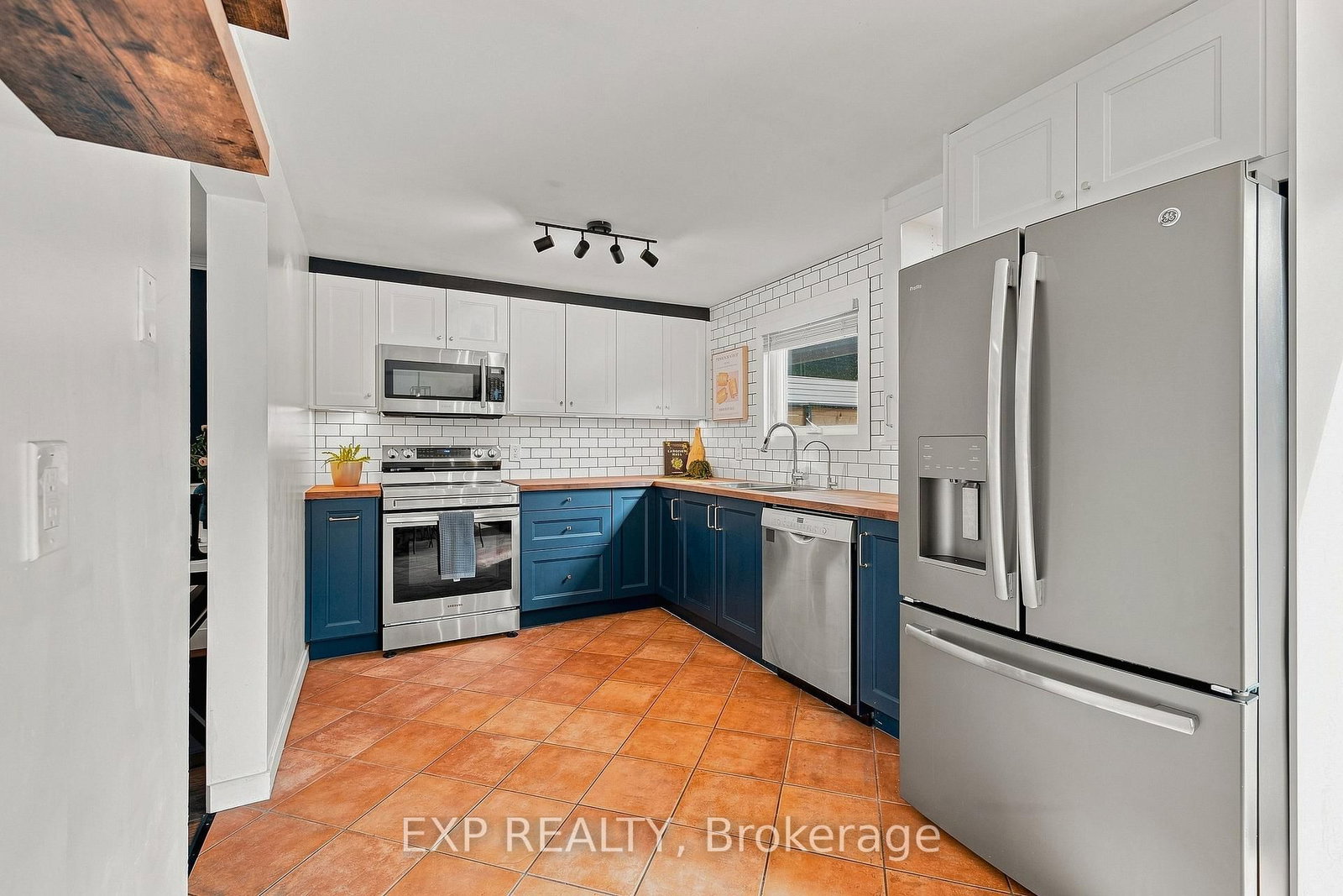 22 Driftwood Drive • Kitchener, ON photo 10