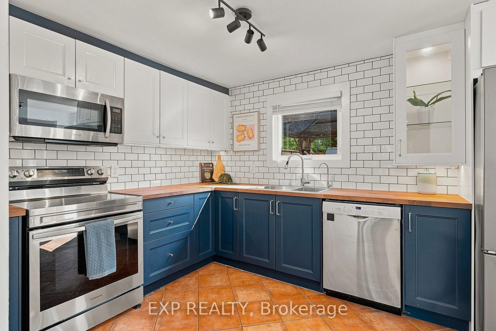 22 Driftwood Drive • Kitchener, ON photo 8