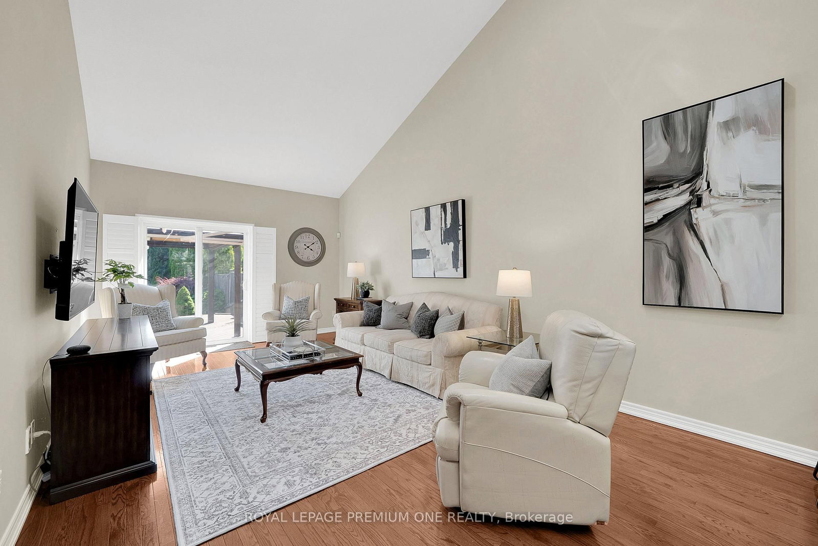 44 Conrad Place • Grimsby, ON photo 13