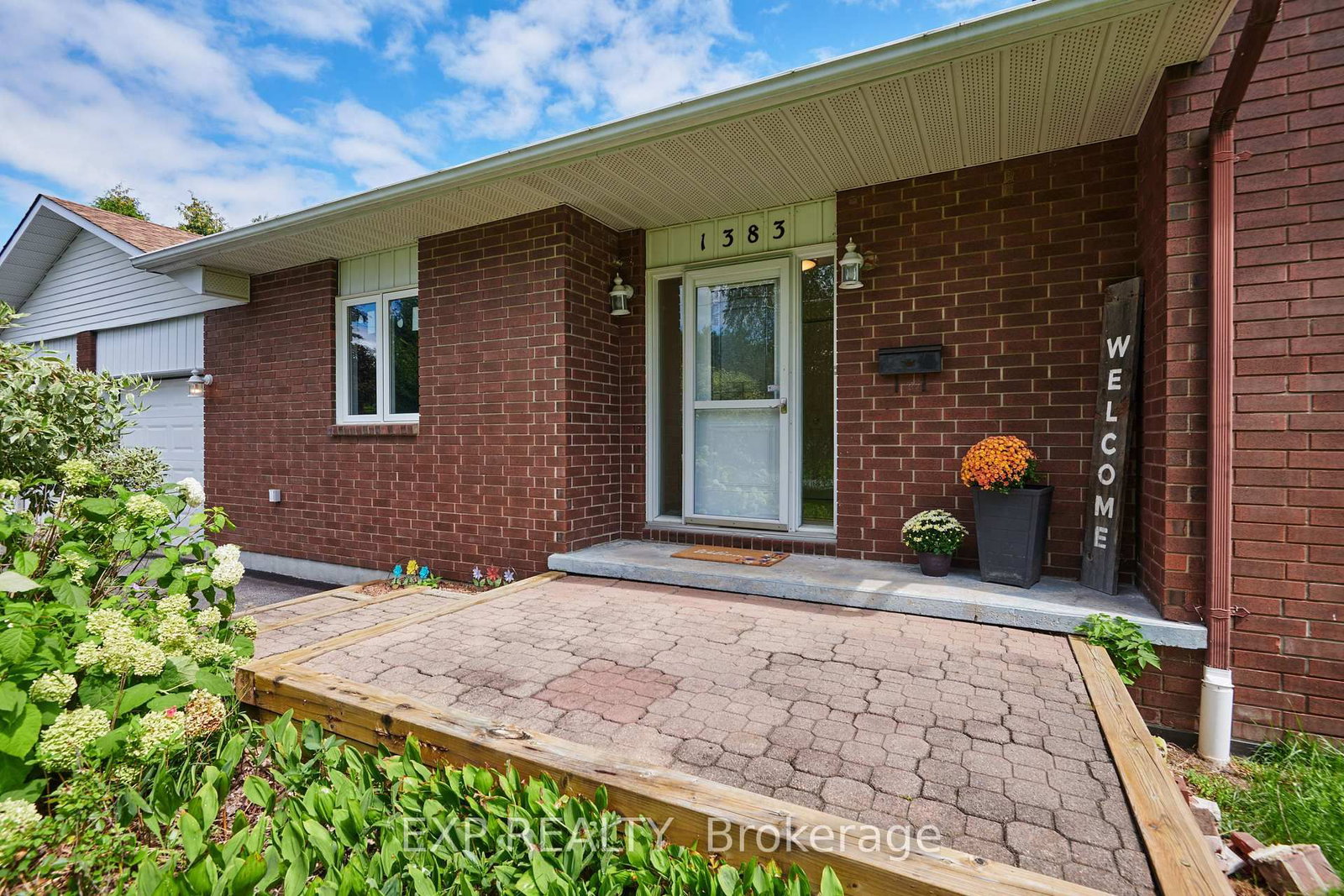 1383 Keswick Drive • Ottawa, ON photo 2