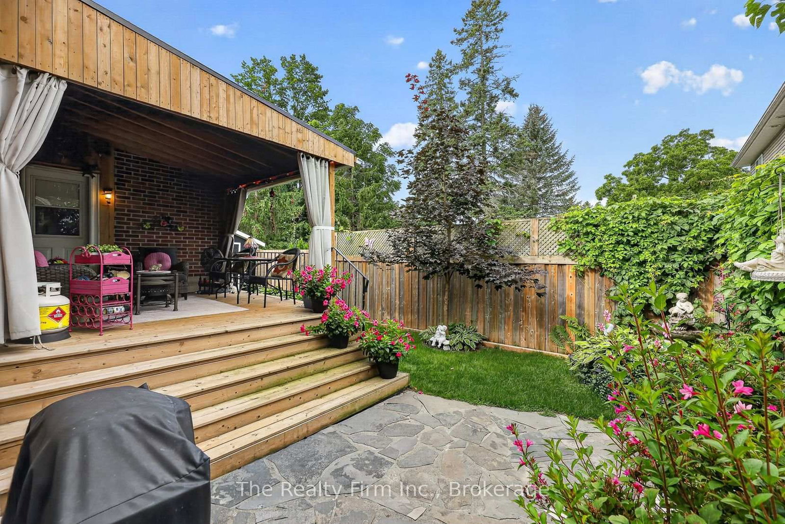 14 East Park Drive • Woodstock, ON photo 34