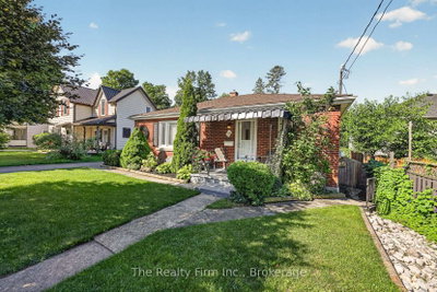 14 East Park Drive • Woodstock, ON photo 5