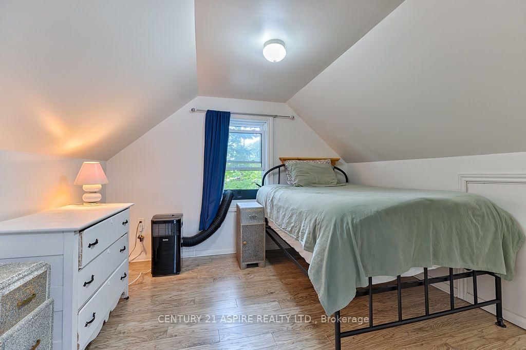 168 Bonnechere Street E • Eganville, ON photo 23