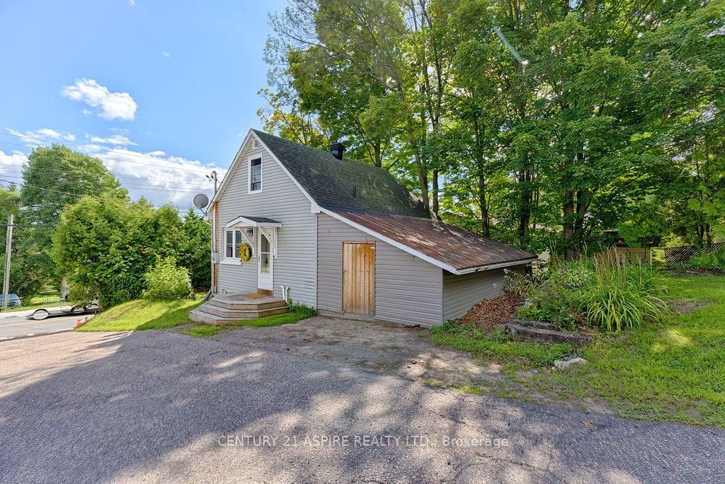 168 Bonnechere Street E • Eganville, ON photo 5