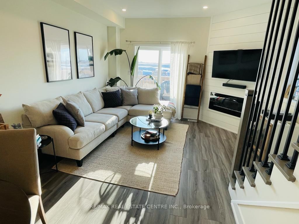 49 Edenrock Drive • Hamilton, ON photo 9