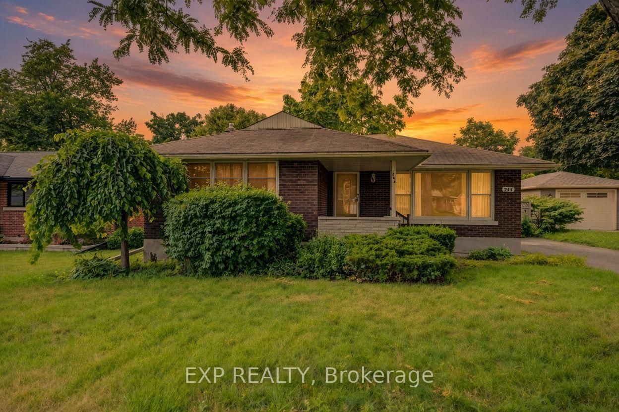 244 Royal Street • Waterloo, ON photo 1