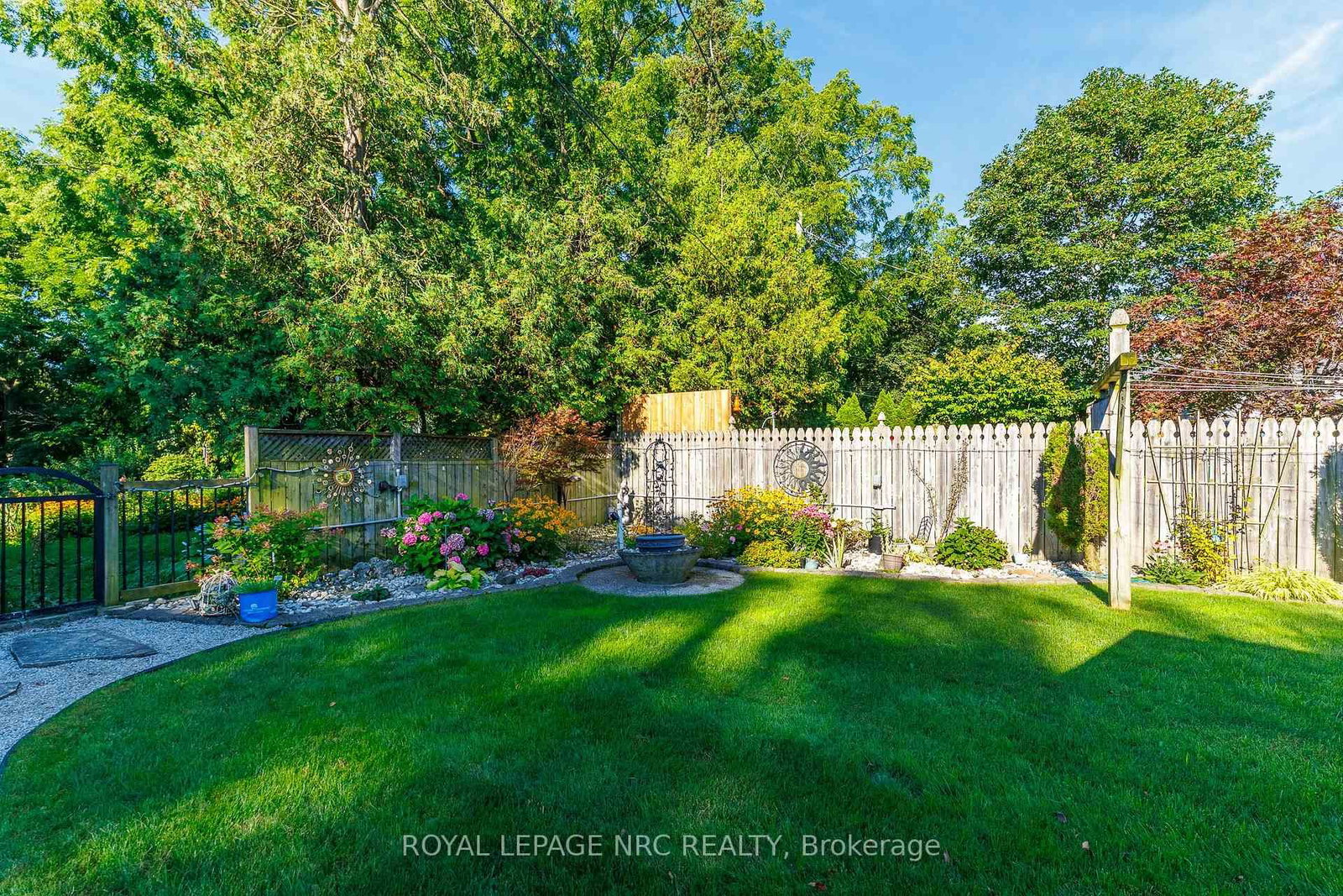 7 Philpark Road • St. Catharines, ON photo 39