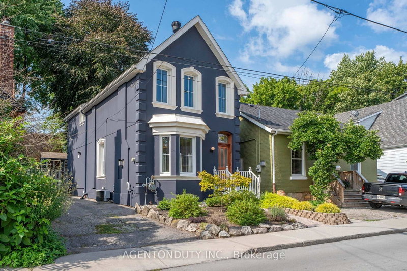 127 Peter Street
