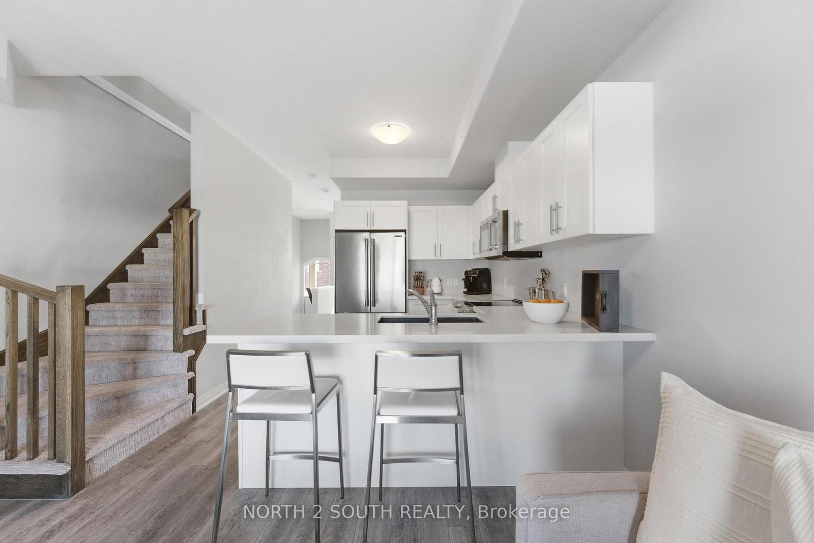 90 Laguna Village Crescent • Hamilton, ON photo 15