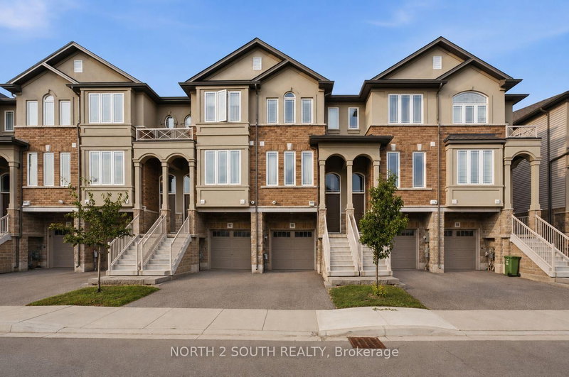 90 Laguna Village Crescent