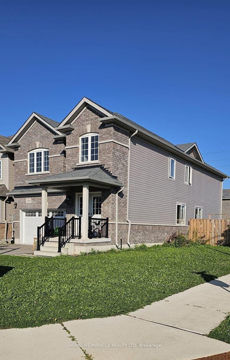 316 Vandusen Avenue