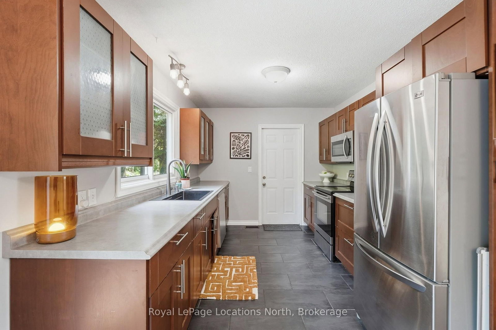 2595 6th Avenue W • Owen Sound, ON photo 9