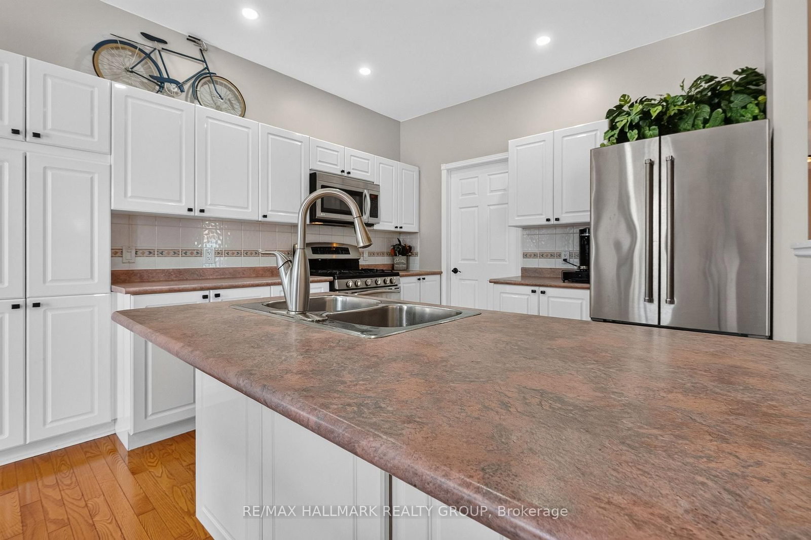 1673 Neptune Way • Ottawa, ON photo 14
