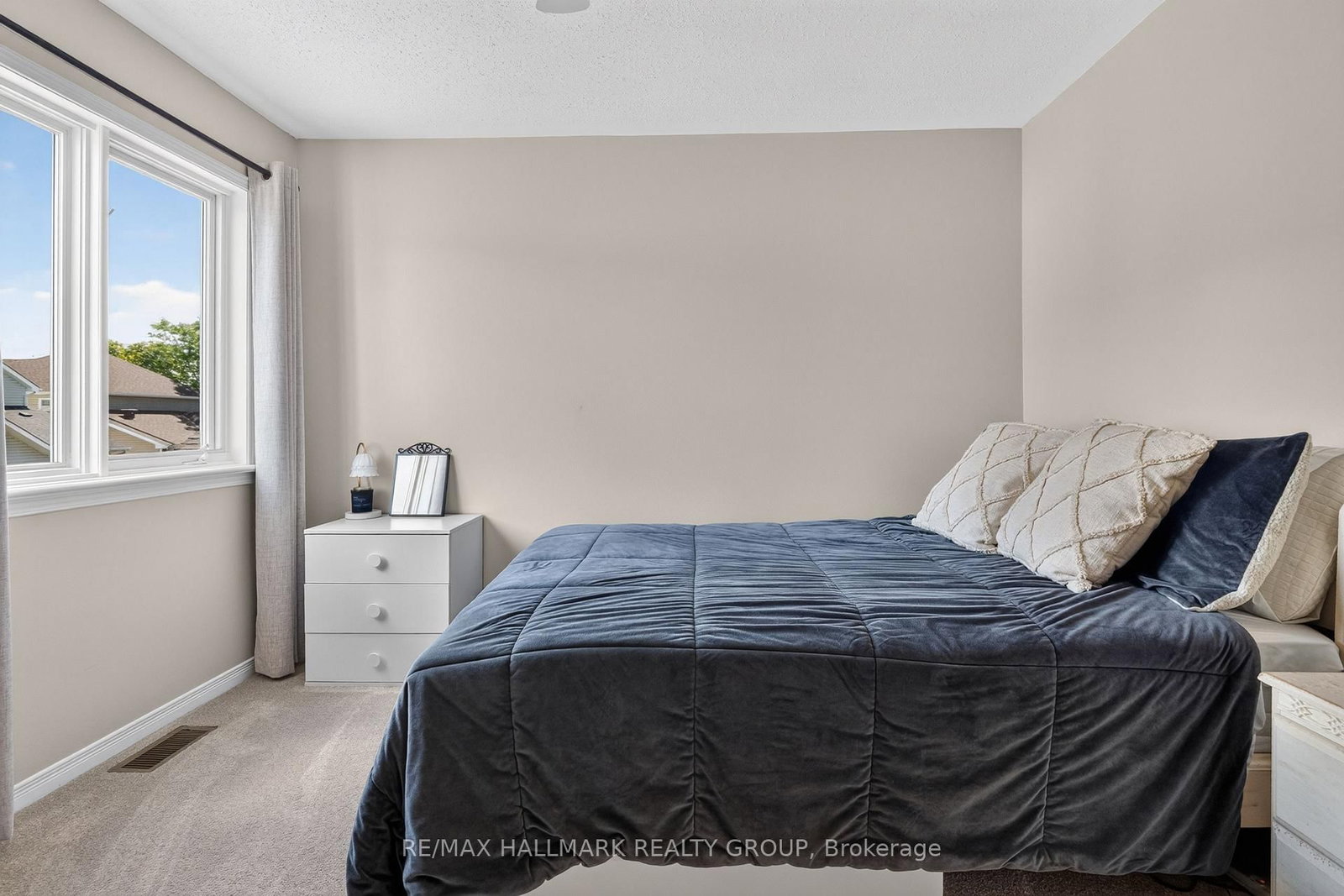 1673 Neptune Way • Ottawa, ON photo 33
