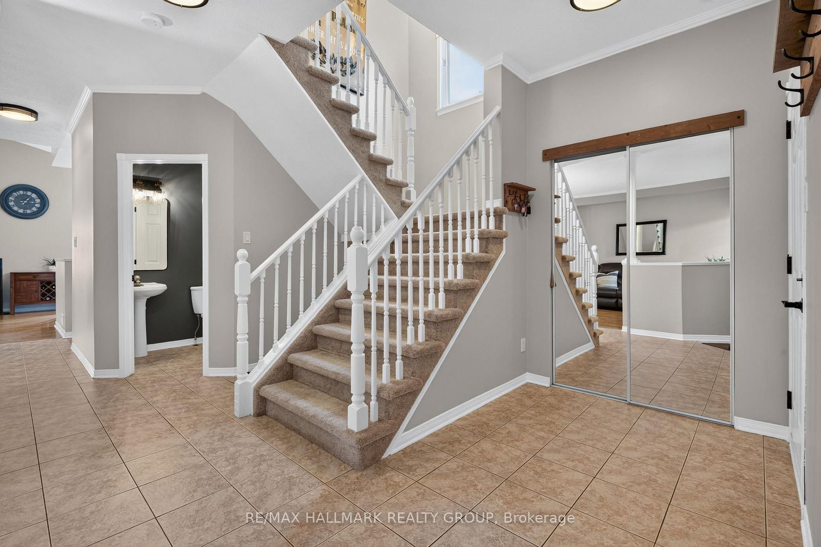 1673 Neptune Way • Ottawa, ON photo 4