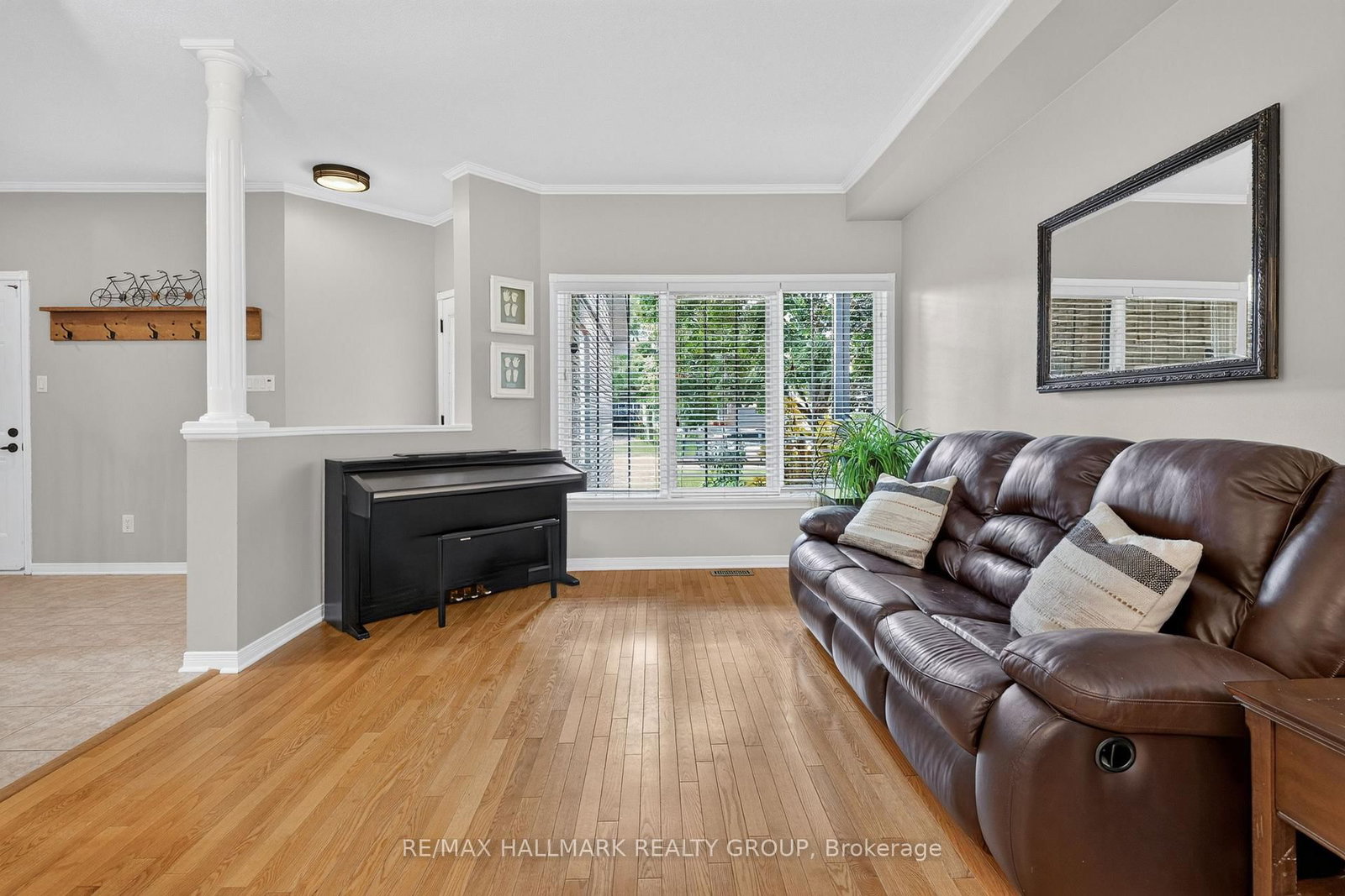 1673 Neptune Way • Ottawa, ON photo 7