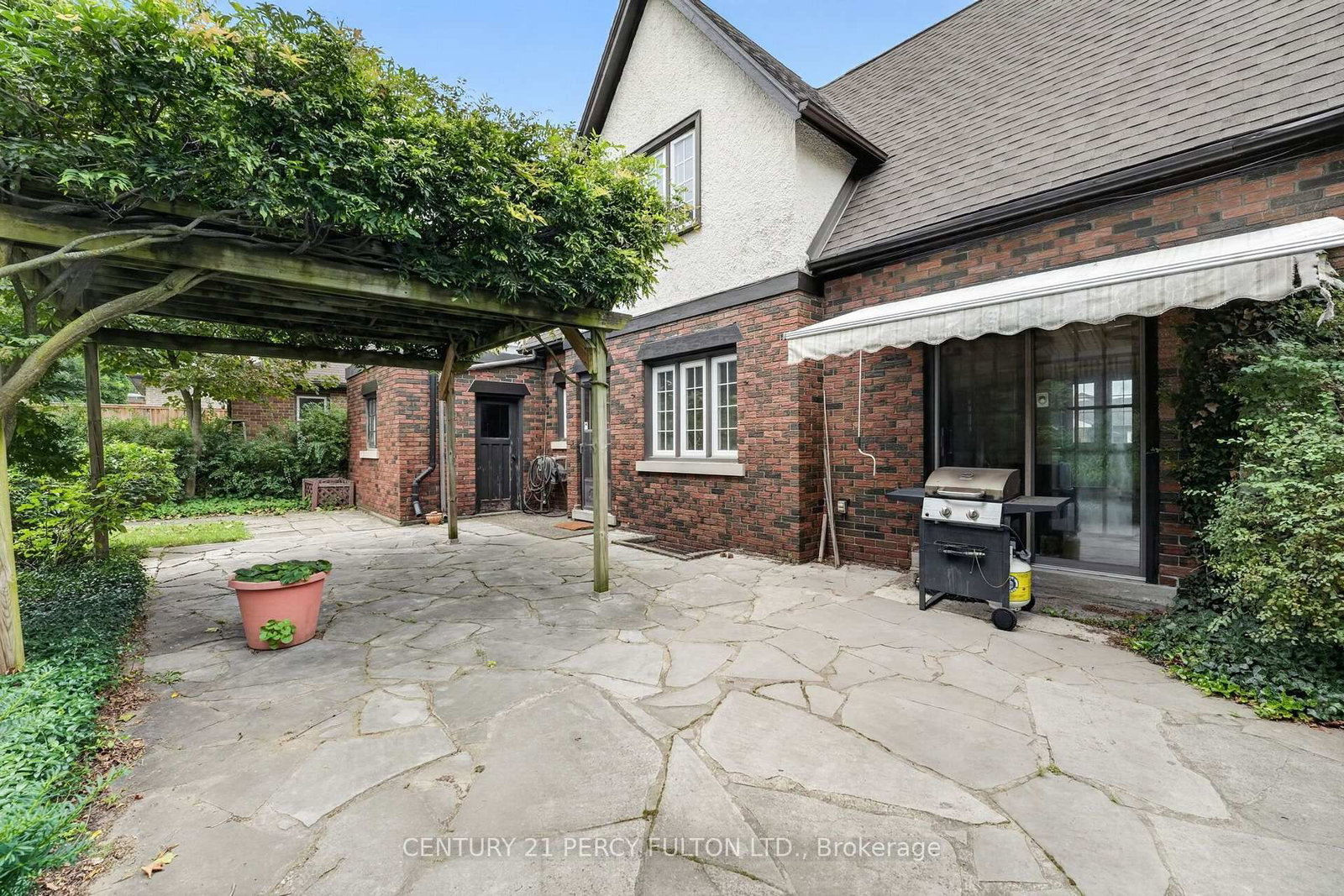6040 Latshaw Street • Niagara Falls, ON photo 27