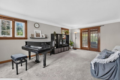 6040 Latshaw Street • Niagara Falls, ON photo 6