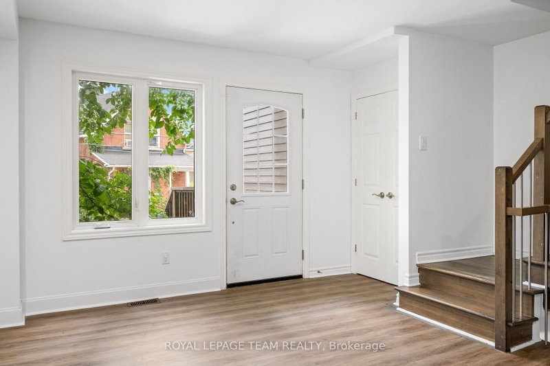 253 Deschamps Avenue