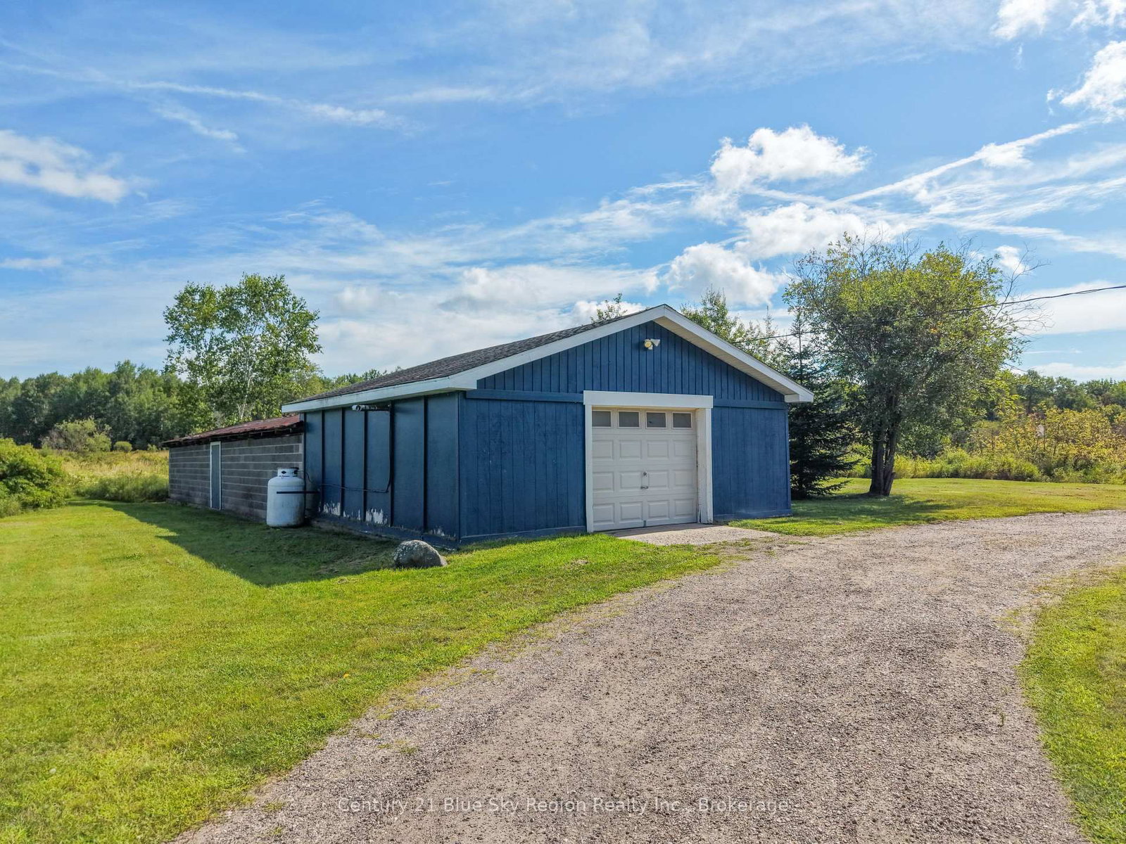 2574 Highway 17 E • East Ferris, ON photo 12