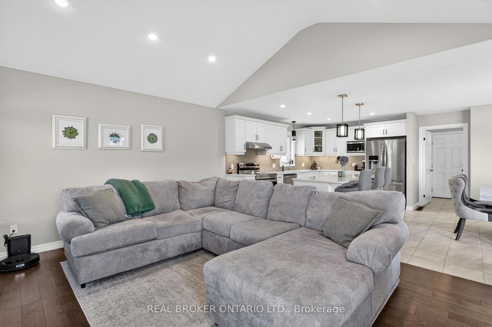 48 Curren Crescent • Tillsonburg, ON photo 16