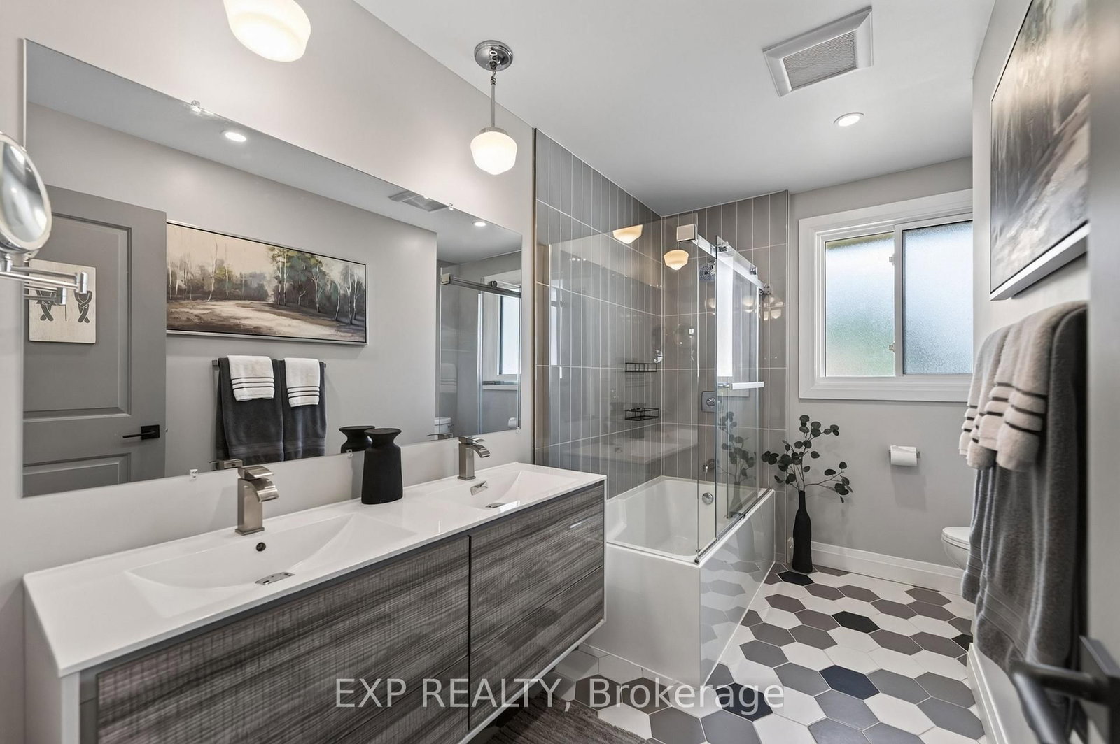 63 Harcove Street • St. Catharines, ON photo 29