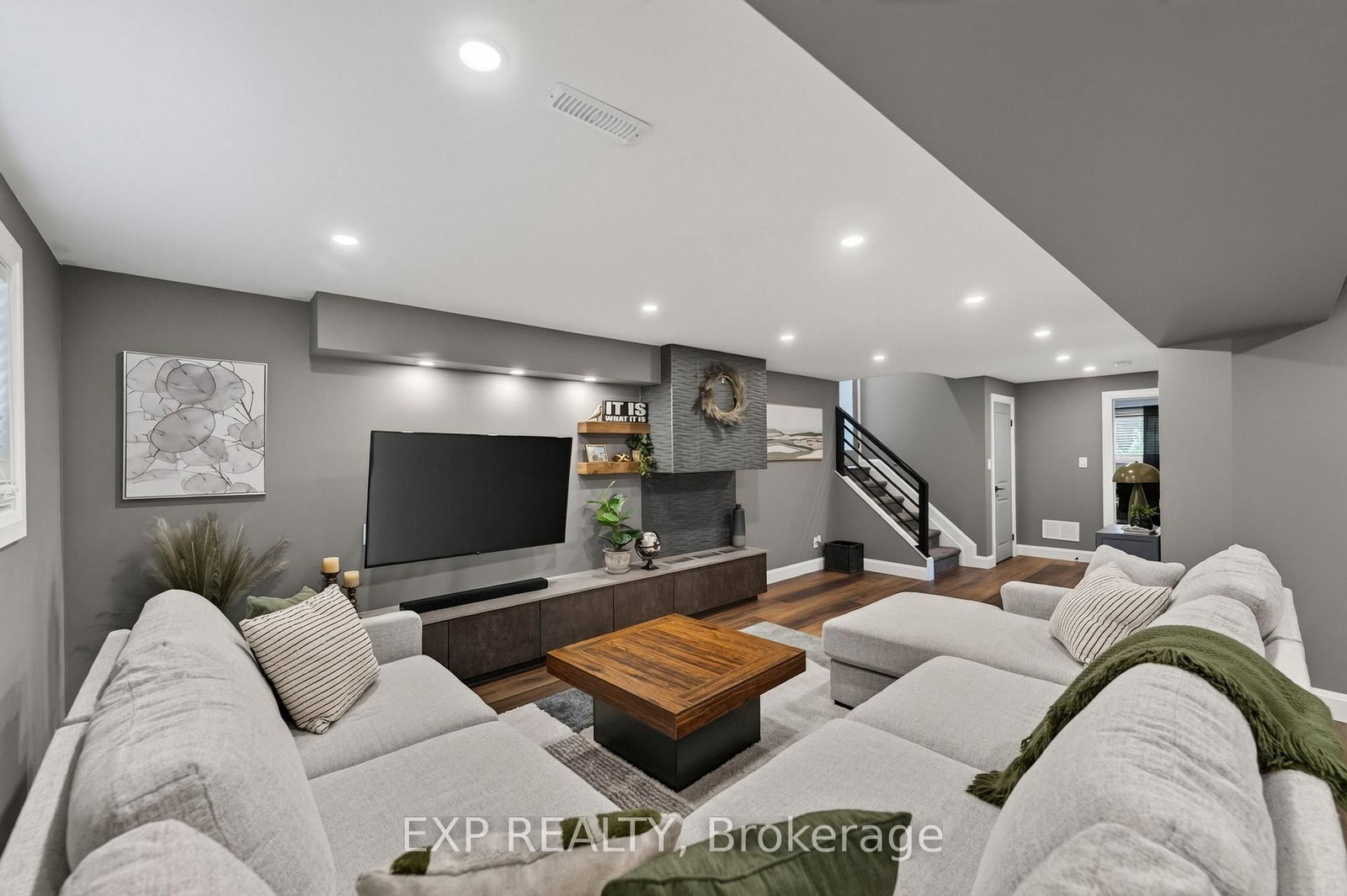 63 Harcove Street • St. Catharines, ON photo 31