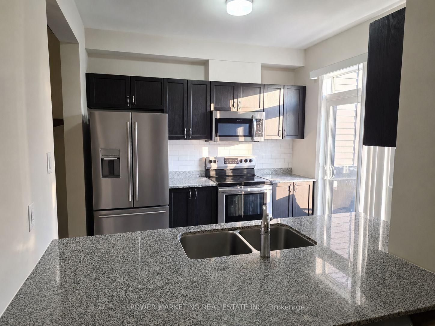 243 ATIMA Circle • Ottawa, ON photo 8