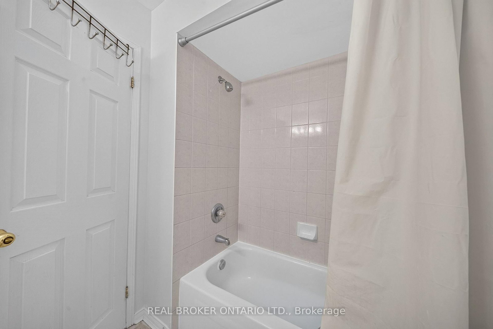 800 Paramount Drive • #77 • Hamilton, ON photo 23