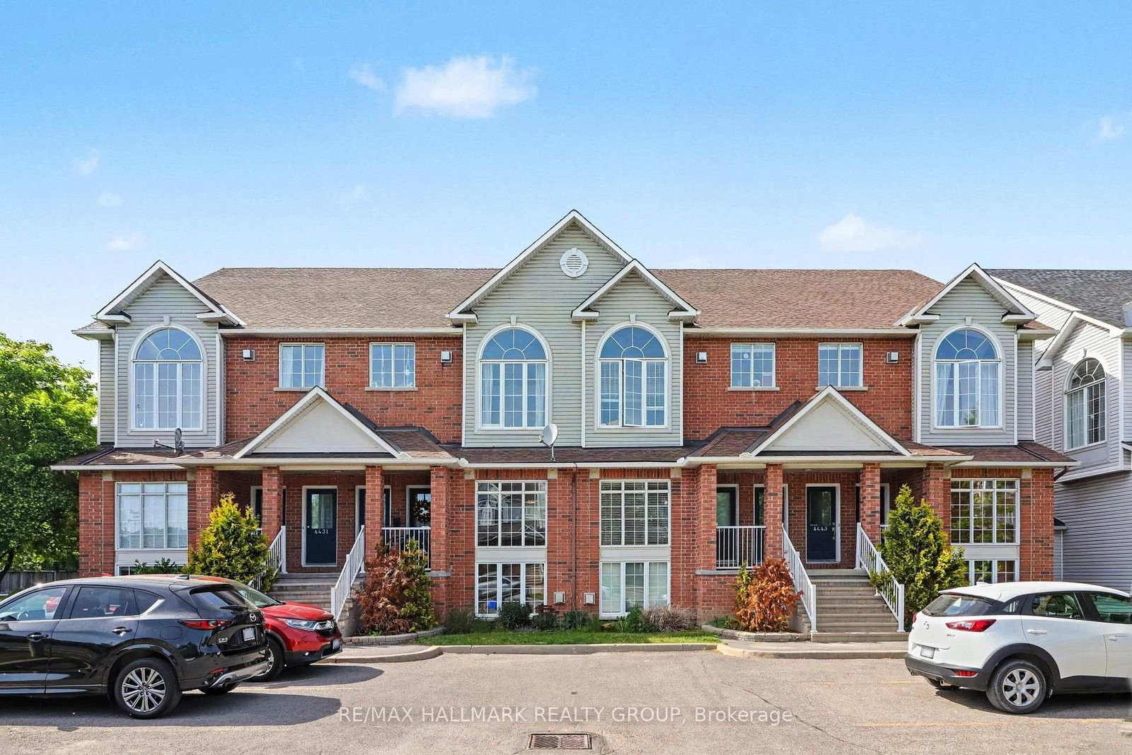 4429 Harper Avenue • Ottawa, ON photo 1