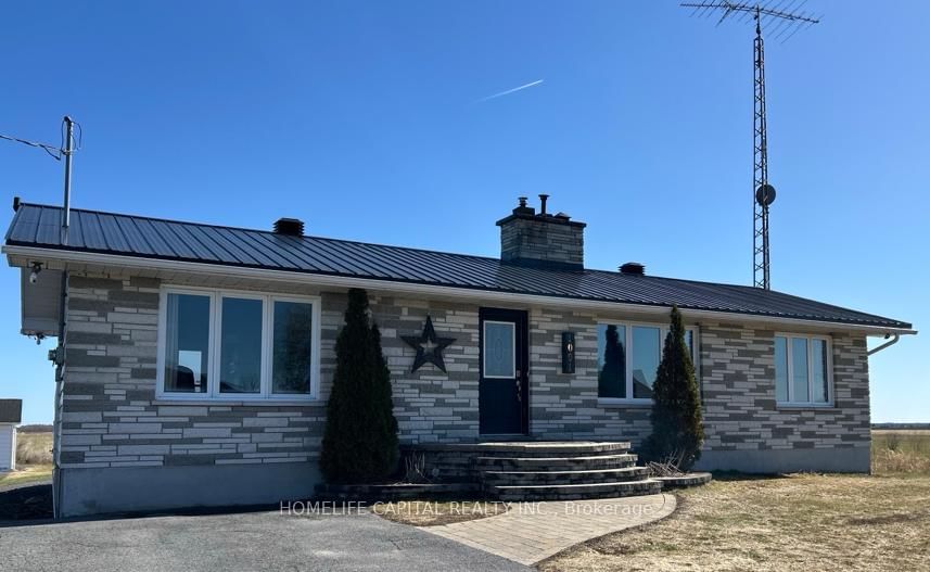 1091 County Rd 15 Road • Alfred and Plantagenet, ON photo 1